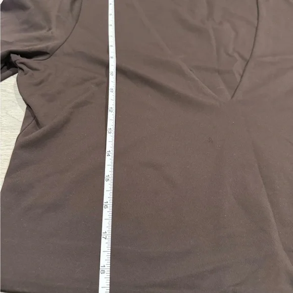 ARITIZA Babaton Contour Long Sleeve Brown Top Size XL - Picture 6 of 8